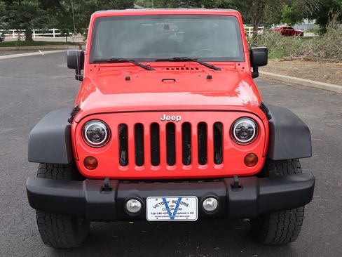 Used 2013 Jeep Wrangler Unlimited Sport AWD/4WD image 12