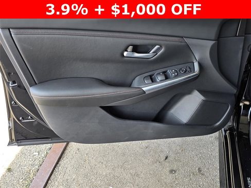 New 2025 Nissan Sentra SR w/ Midnight Edition image 29