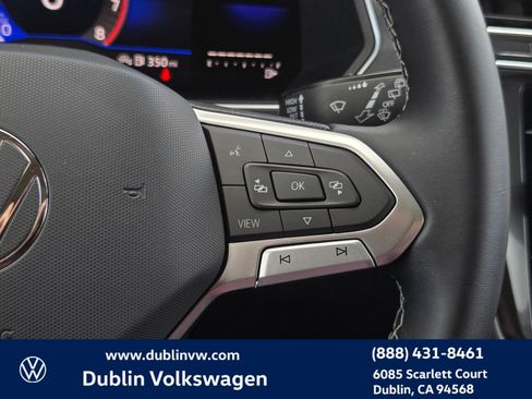 Certified 2023 Volkswagen Tiguan SE w/ Panoramic Sunroof Package image 22