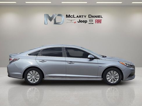 Used 2016 Hyundai Sonata SE image 6