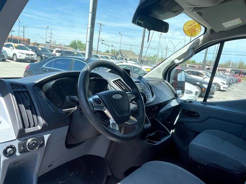 Used 2015 Ford Transit 350 XLT image 10