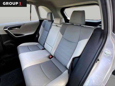 Certified 2019 Toyota RAV4 XLE Premium FWD image 21