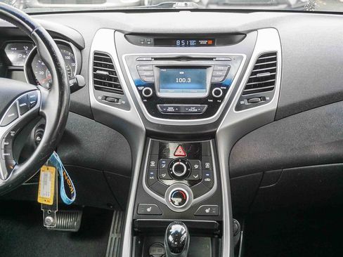Used 2014 Hyundai Elantra Limited FWD image 16