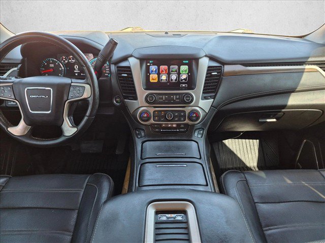 Used 2019 GMC Yukon XL Denali w/ Denali Ultimate Package AWD/4WD image 19