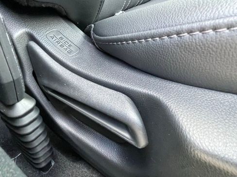 New 2026 Honda HR-V EX-L image 12