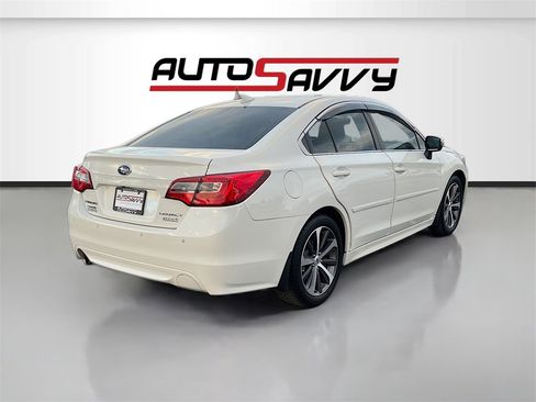 Used 2017 Subaru Legacy 2.5i Limited image 7