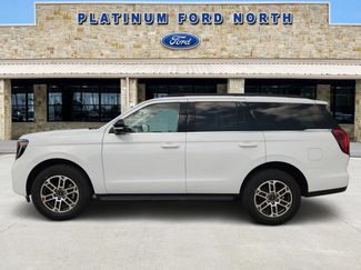 New 2026 Ford Expedition Active RWD video 3