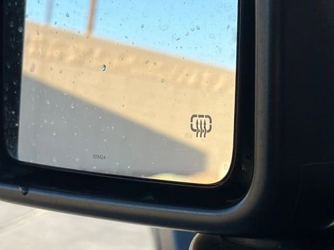 Used 2025 Jeep Wrangler Unlimited Rubicon 4xe w/ Convenience Group image 11