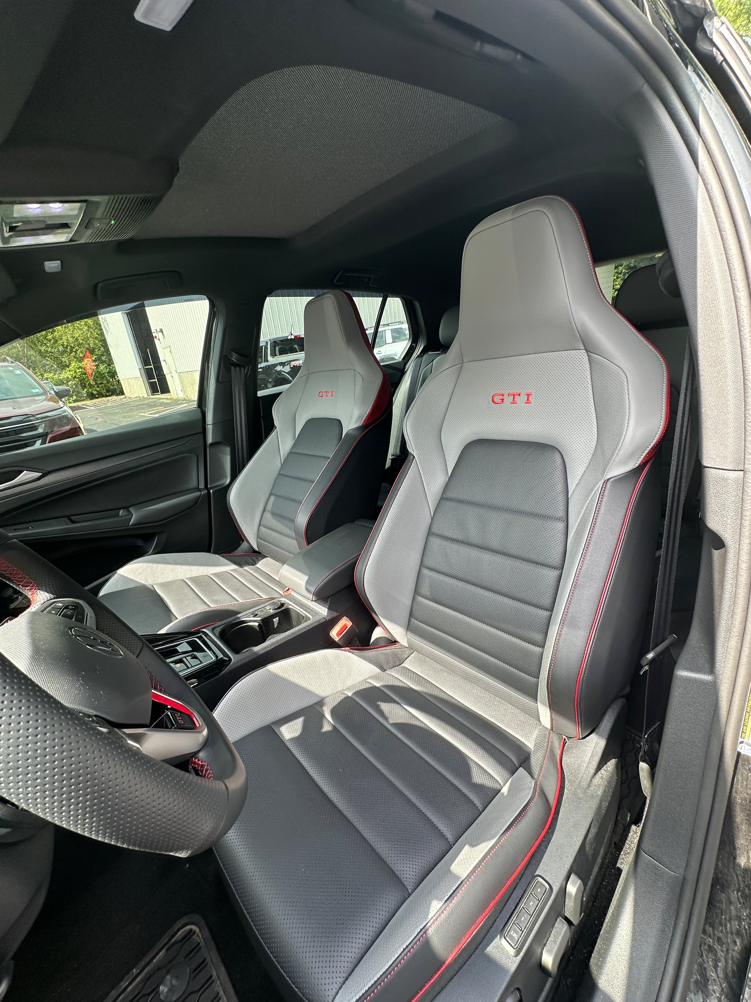 Used 2025 Volkswagen GTI Autobahn FWD image 12