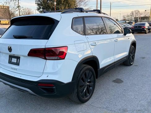 Used 2022 Volkswagen Taos S image 5