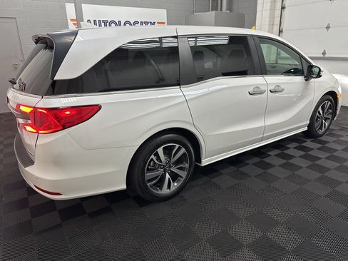 Used 2023 Honda Odyssey Touring image 10