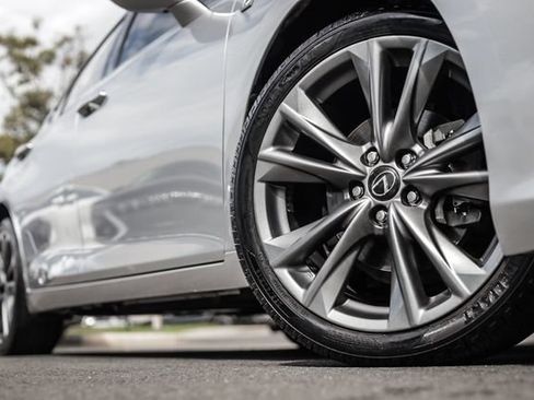 Used 2019 Lexus ES 350 F Sport w/ Accessory Package 2 FWD image 15