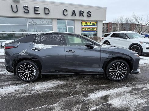 Used 2024 Lexus RZ 450e Premium image 2