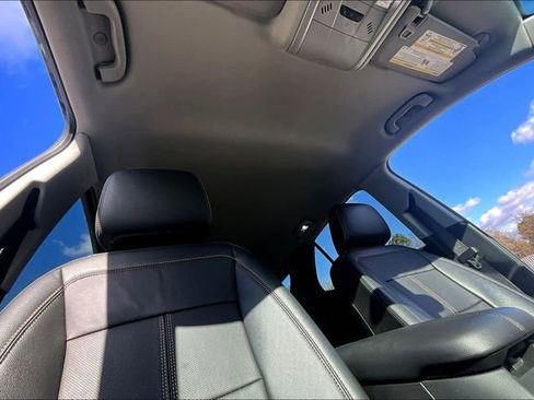 Used 2022 Chevrolet Equinox Premier AWD/4WD image 22