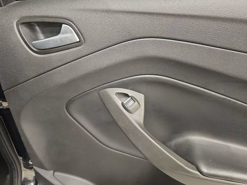Used 2019 Ford Escape SEL AWD/4WD image 14