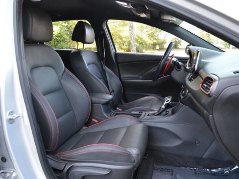 Used 2019 Hyundai Elantra GT N Line image 18