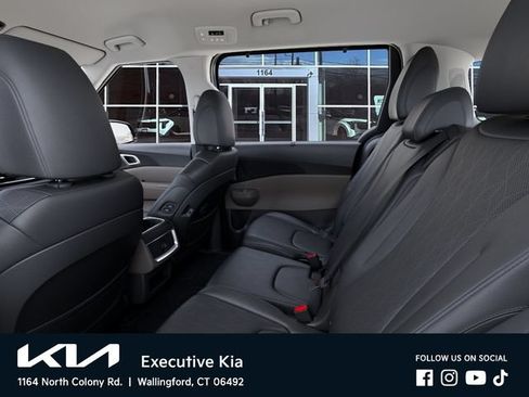 New 2026 Kia Carnival EX FWD image 18