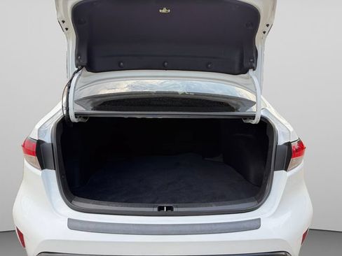 Certified 2023 Toyota Corolla SE w/ SE Premium Package FWD image 19