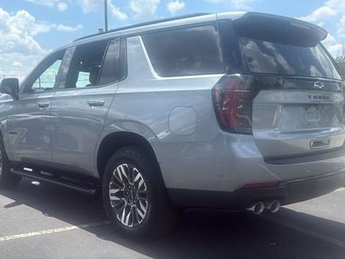 Used 2025 Chevrolet Tahoe Z71 AWD/4WD image 5