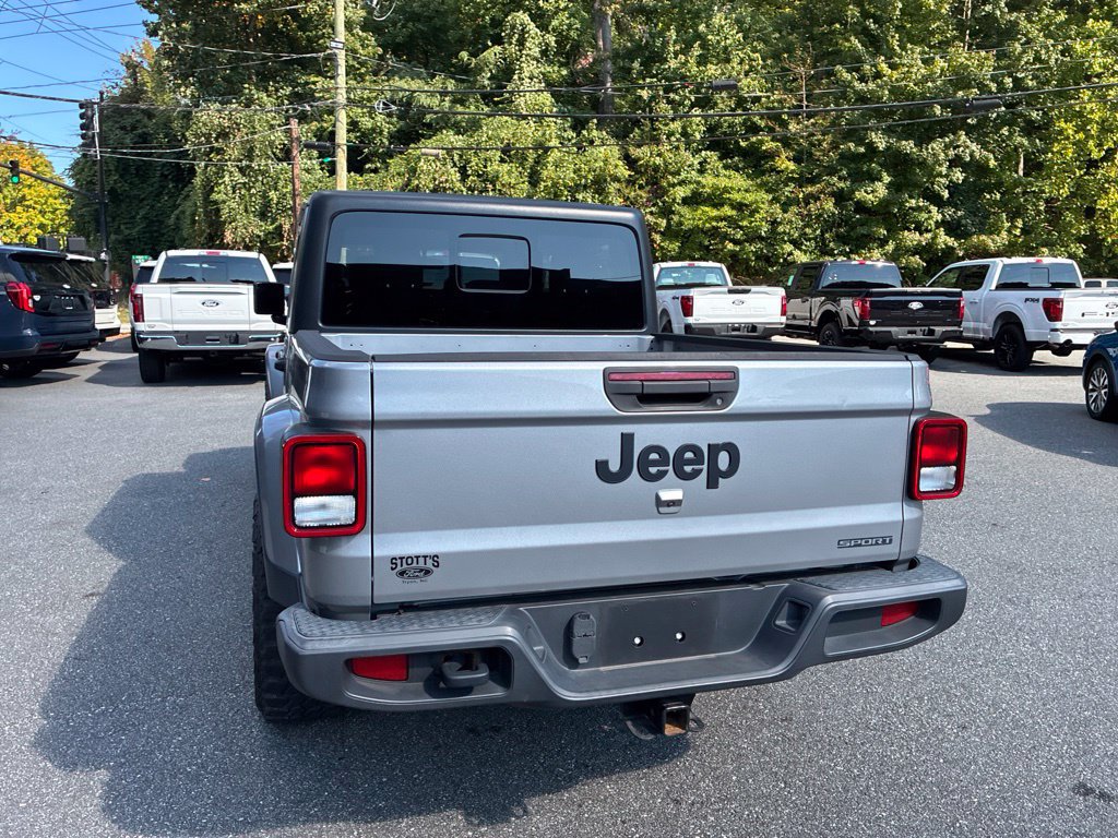 Used 2021 Jeep Gladiator Sport AWD/4WD image 12