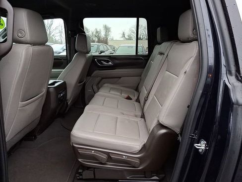 Certified 2023 Chevrolet Suburban LT image 10