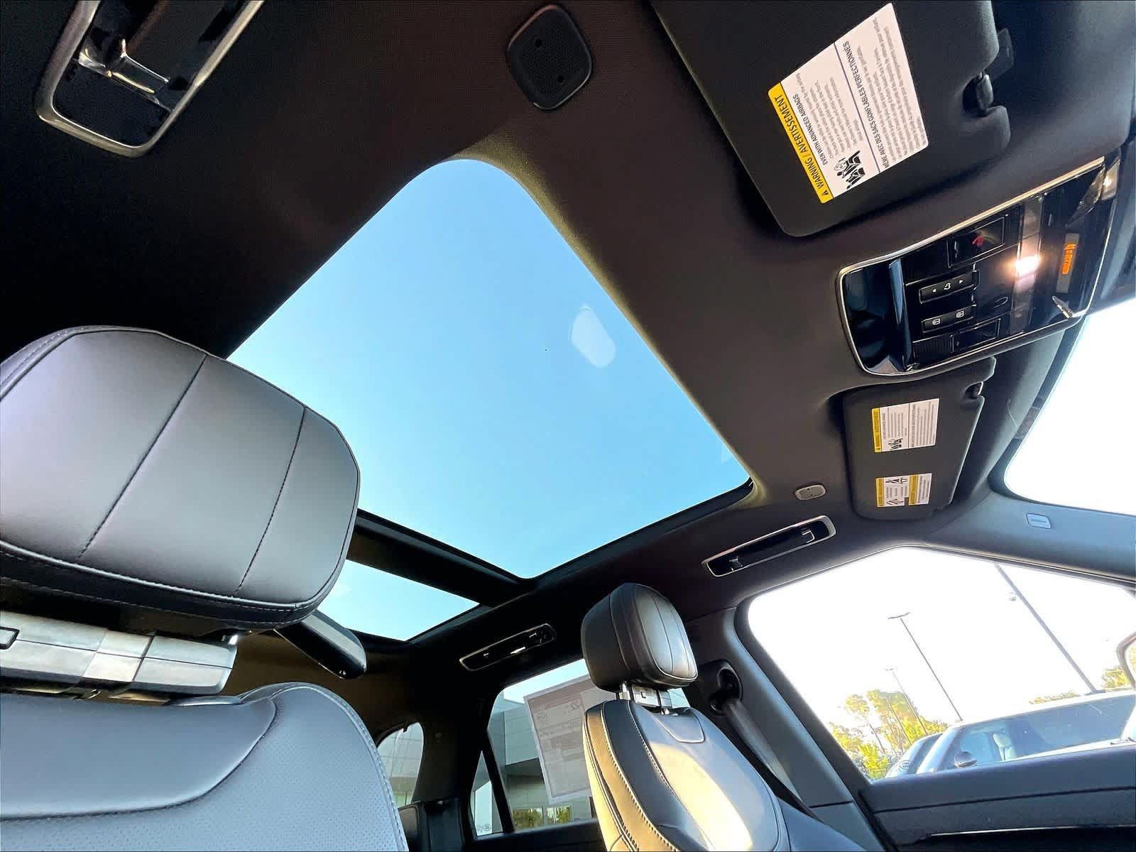 New 2026 Land Rover Range Rover Sport Dynamic SE AWD/4WD image 29