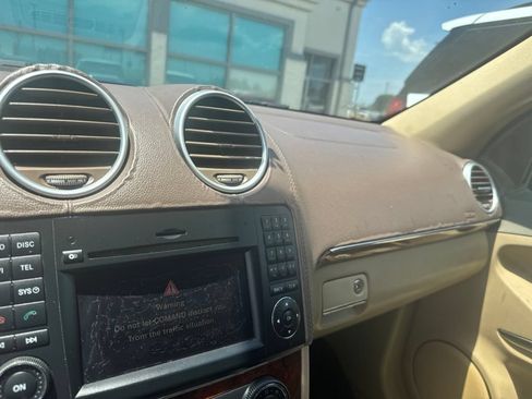 Used 2011 Mercedes-Benz GL 450 4MATIC image 19