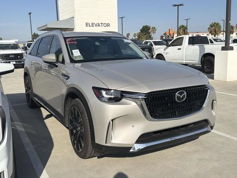 Used 2024 MAZDA CX-90 Plug-In Hybrid w/ Premium Pkg AWD/4WD image 17