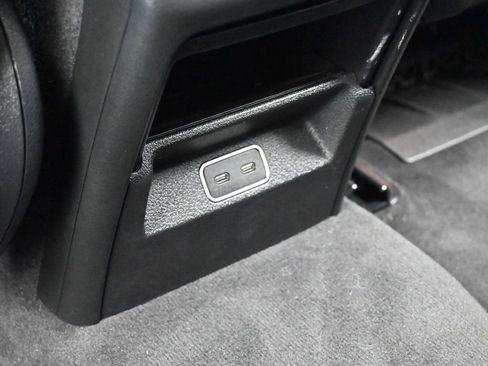 Used 2024 Mercedes-Benz GLE 450 4MATIC image 43