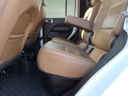 Used 2022 Jeep Gladiator Overland w/ Popular Equipment Package image 21