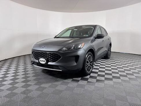 Certified 2022 Ford Escape SE w/ Cold Weather Package image 17