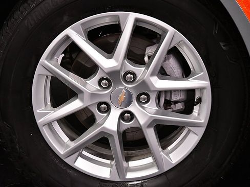 Used 2023 Chevrolet Equinox LT image 9