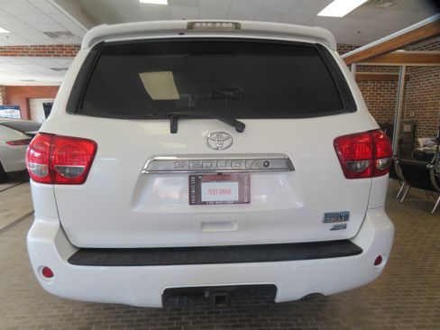 Used 2016 Toyota Sequoia Platinum AWD/4WD image 85