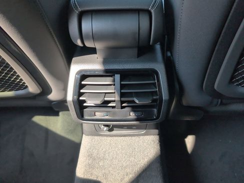 New 2025 Audi Q3 2.0T Premium image 21