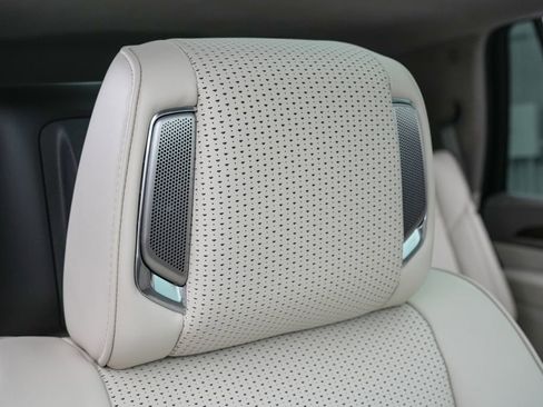 Used 2023 Cadillac Escalade Sport Platinum image 33