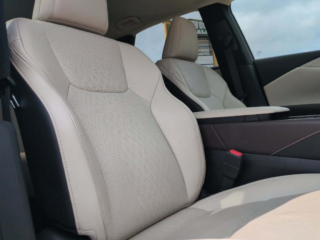 Used 2024 Lexus RX 350 w/ Convenience Package AWD/4WD image 31