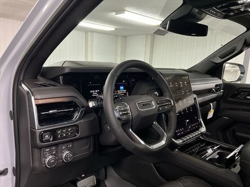 New 2026 GMC Yukon XL Denali w/ Sun & Power Step Package image 10