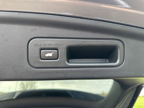 Used 2023 Acura MDX SH-AWD image 14