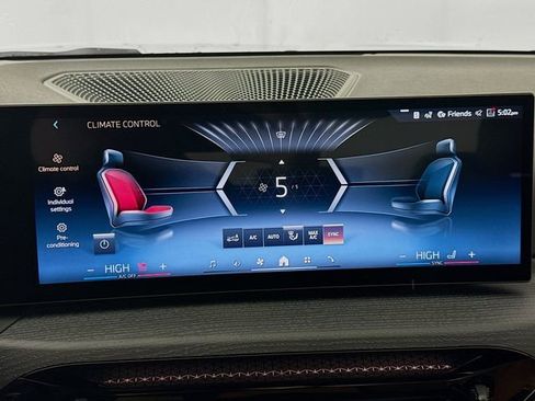 New 2026 BMW 330i xDrive Sedan w/ Convenience Package image 16