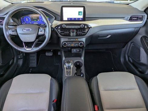 Used 2022 Ford Escape Titanium w/ Titanium Elite Package image 12