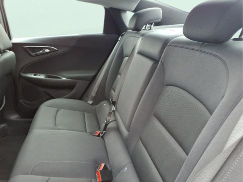 Used 2025 Chevrolet Malibu LT image 13