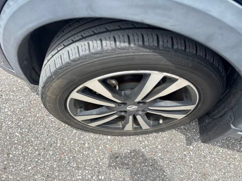 Used 2020 Nissan Kicks SR w/ SR Premium Package FWD image 10