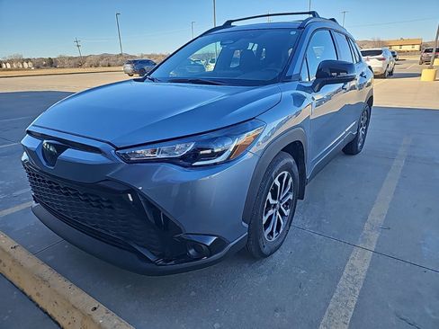 Used 2025 Toyota Corolla Cross AWD Hybrid image 3