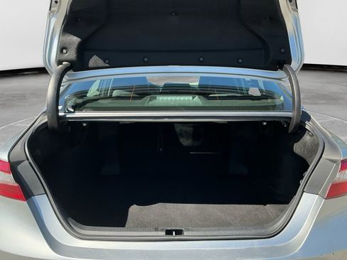 Used 2019 Toyota Camry SE image 17