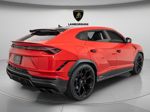 Used 2024 Lamborghini Urus Performante AWD/4WD image 6