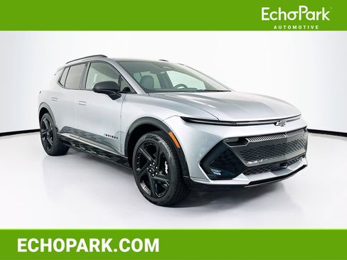 Used 2025 Chevrolet Equinox EV RS FWD image 1