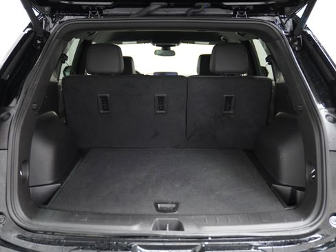 Used 2025 Chevrolet Blazer RS image 7