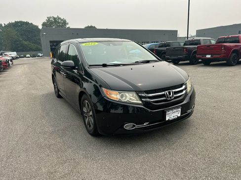 Used 2015 Honda Odyssey Touring Elite image 4