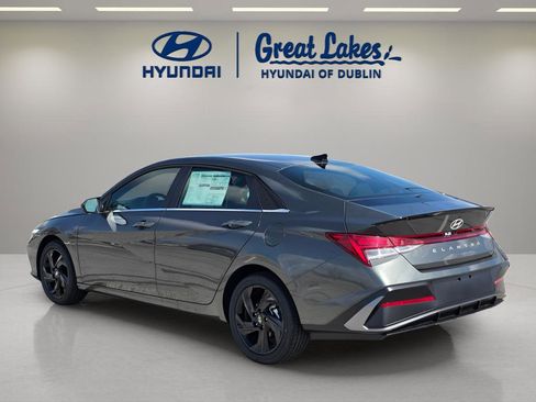 New 2026 Hyundai Elantra SEL Sport Premium FWD image 3