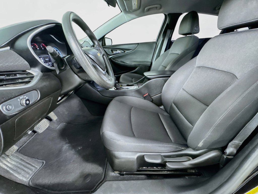 Used 2022 Chevrolet Malibu LS FWD image 25